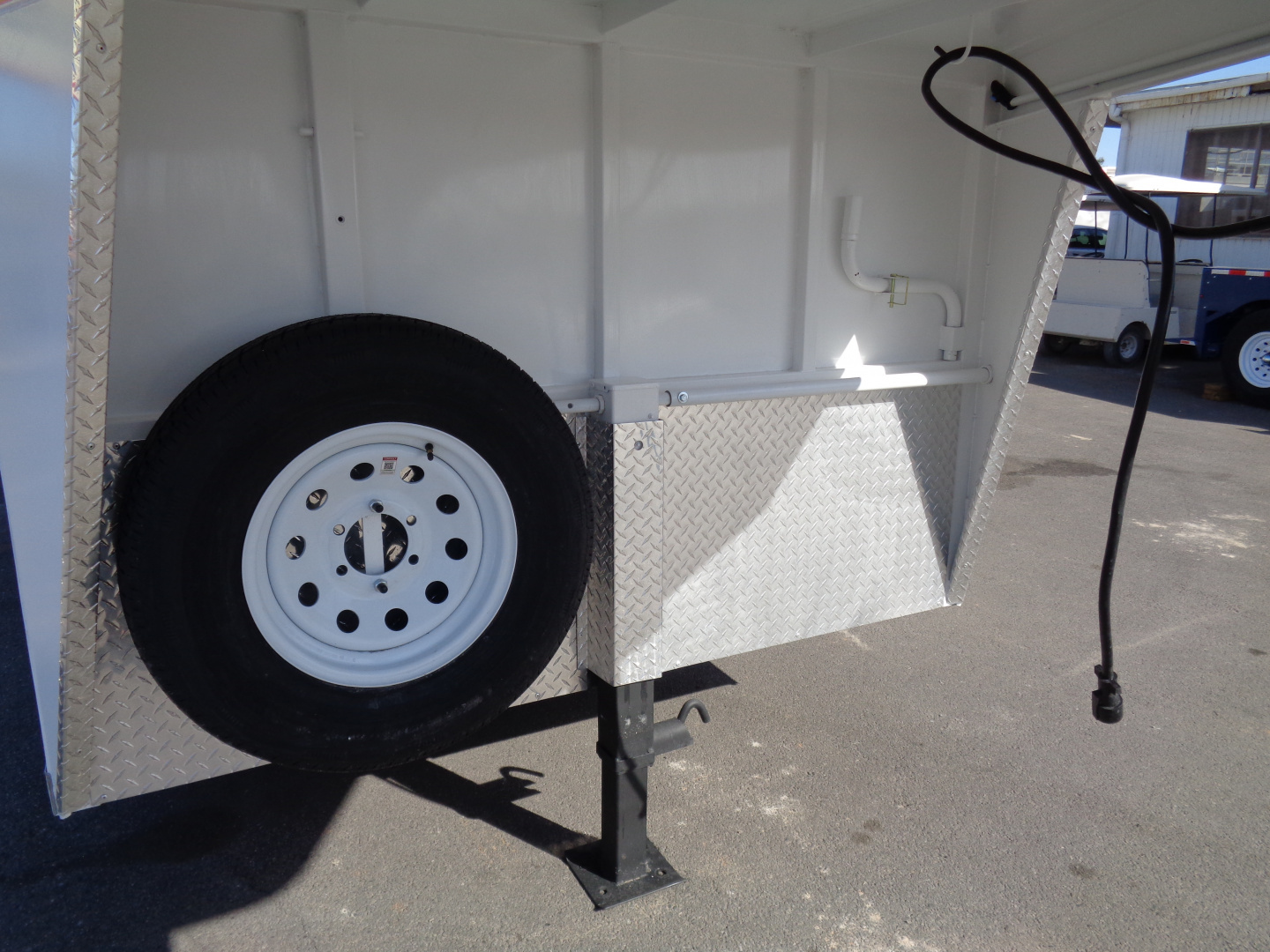 New 2026 Trails West ADVENTURE MX GN 4H Horse Trailer