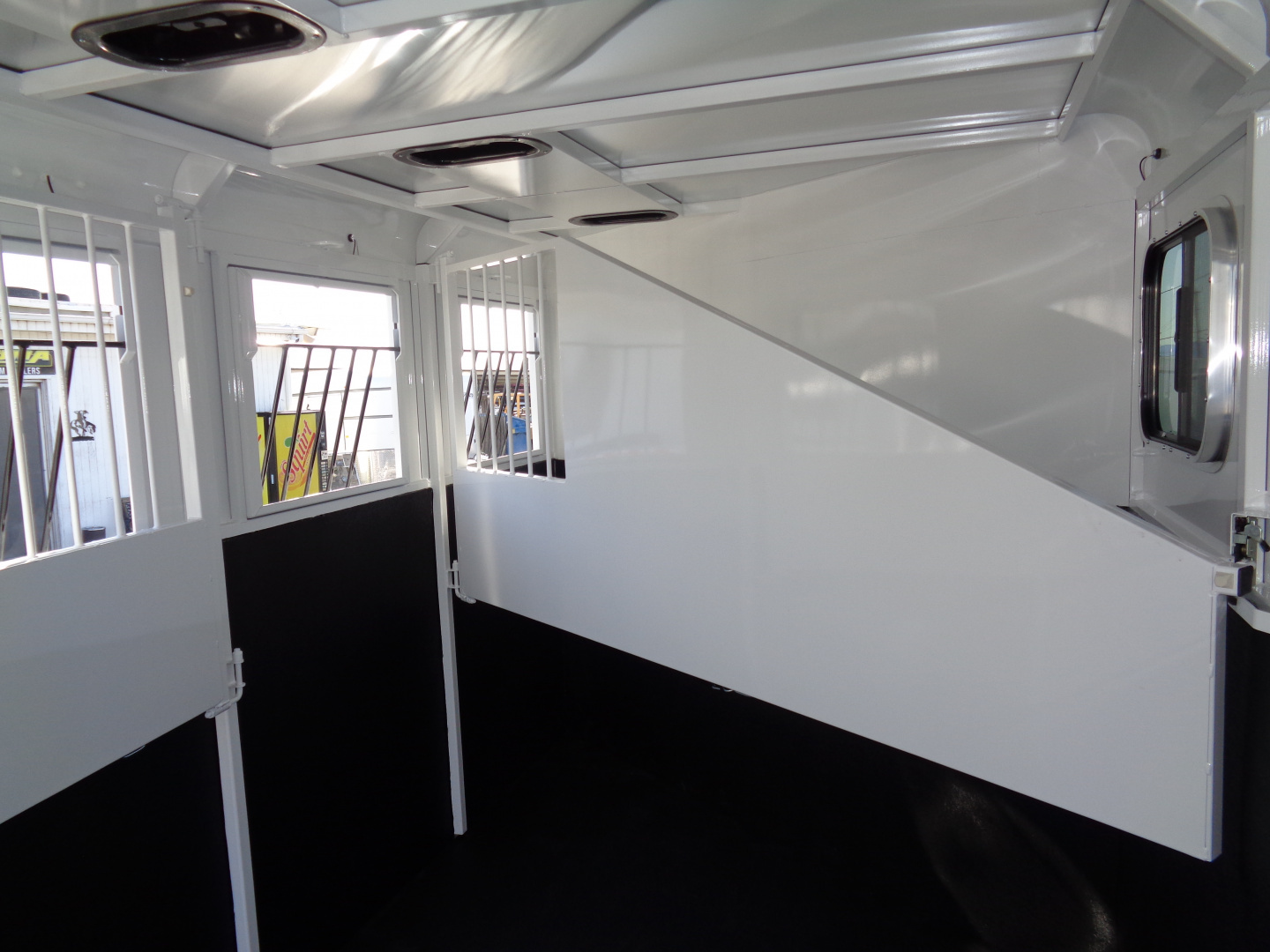 New 2026 Trails West ADVENTURE MX GN 4H Horse Trailer