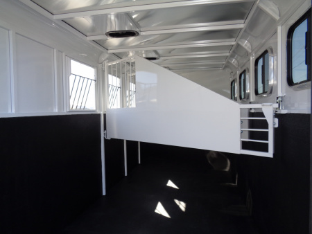 New 2026 Trails West ADVENTURE MX GN 4H Horse Trailer