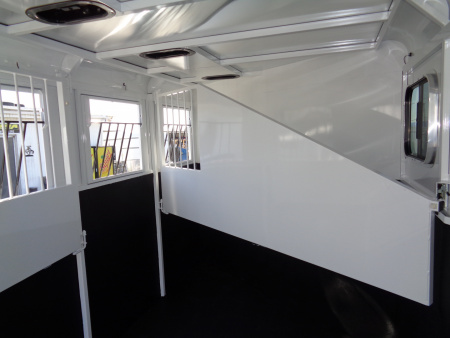 New 2026 Trails West ADVENTURE MX GN 4H Horse Trailer