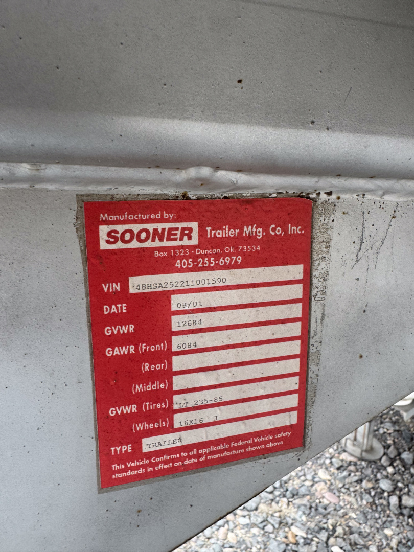 Used 2001 Sooner 2H LQ Horse Trailer