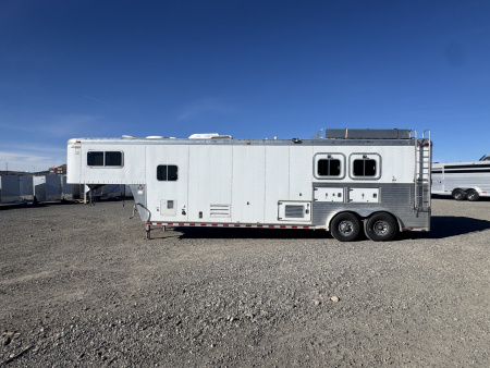 Used 2001 Sooner 2H LQ Horse Trailer