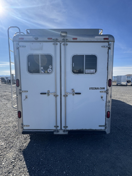 Used 2001 Sooner 2H LQ Horse Trailer