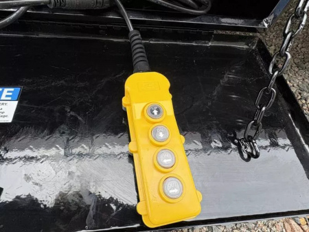 New 2026 35' Diamond C FMAX212 Gooseneck Trailer - Hyd Dove