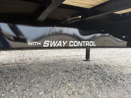 New 2026 35' Diamond C FMAX212 Gooseneck Trailer - Hyd Dove