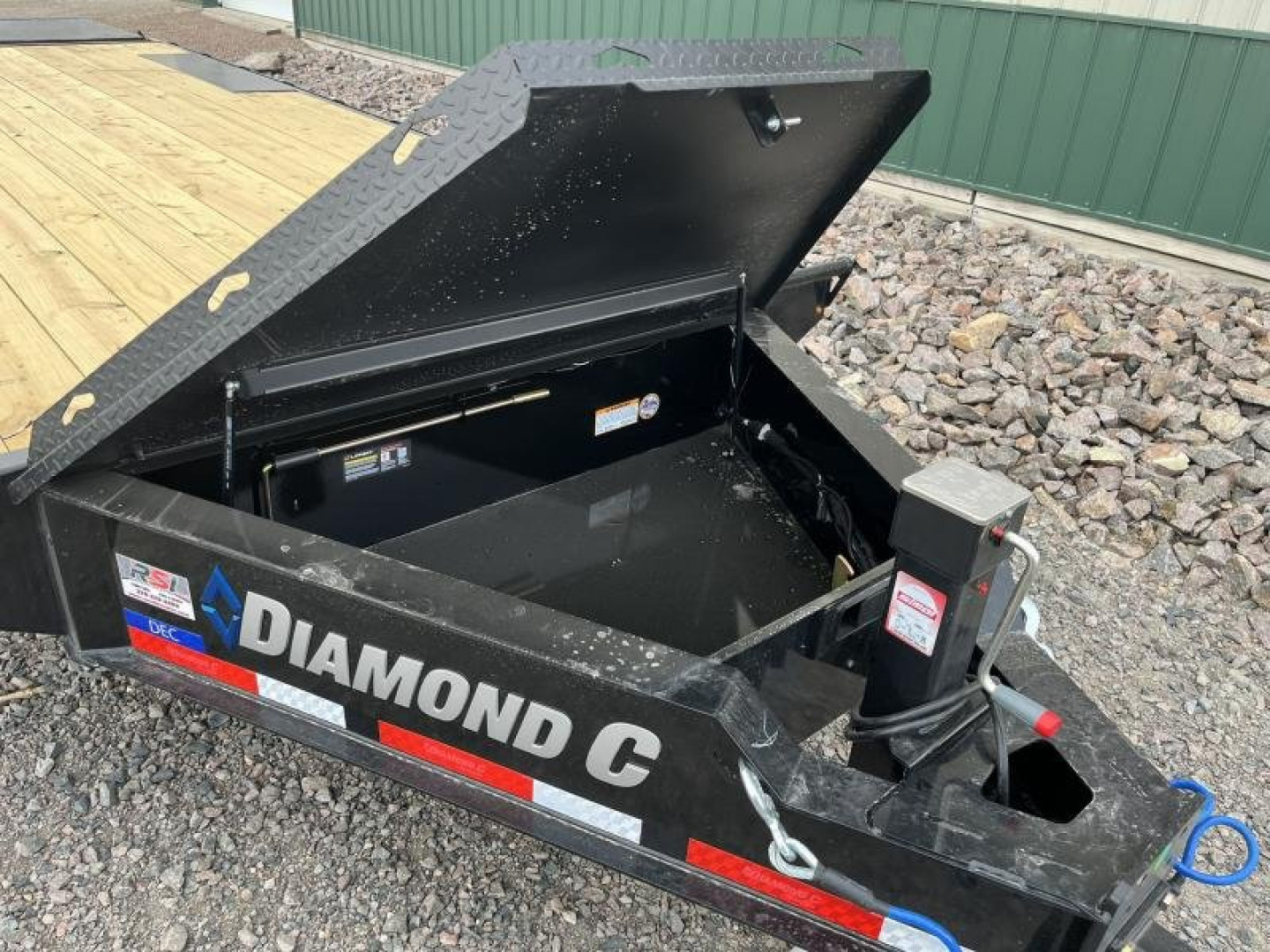 New 2026 24' 18k Diamond C Flatbed Deckover Trailer