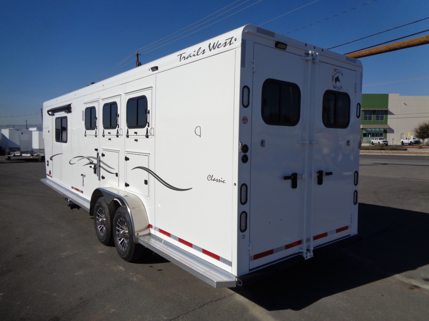New 2026 Trails West * CLASSIC GN LQ 3-H 1212 * Classic LQ 3-Horse 1212 Side Tack GN Horse Trailer W/ Slide Out