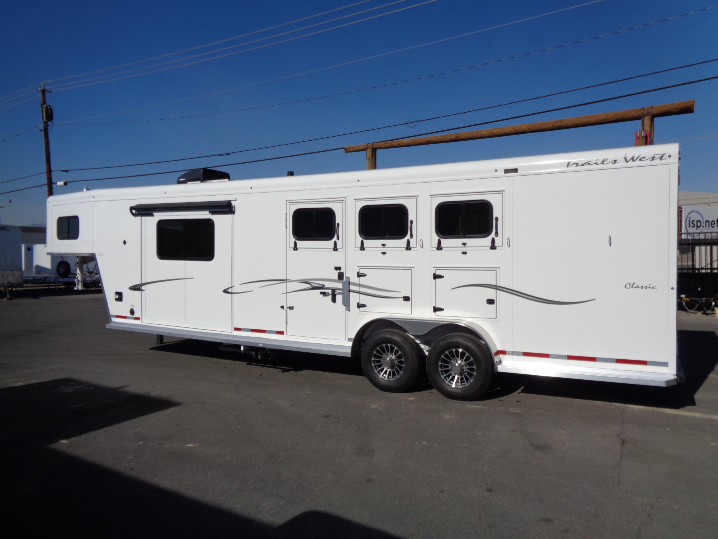 New 2026 Trails West * CLASSIC GN LQ 3-H 1212 * Classic LQ 3-Horse 1212 Side Tack GN Horse Trailer W/ Slide Out