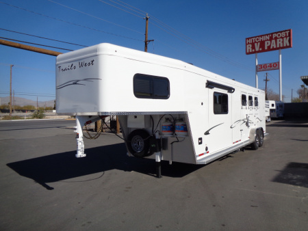 New 2026 Trails West * CLASSIC GN LQ 3-H 1212 * Classic LQ 3-Horse 1212 Side Tack GN Horse Trailer W/ Slide Out