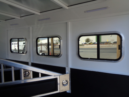 New 2026 Trails West * CLASSIC GN LQ 3-H 1212 * Classic LQ 3-Horse 1212 Side Tack GN Horse Trailer W/ Slide Out