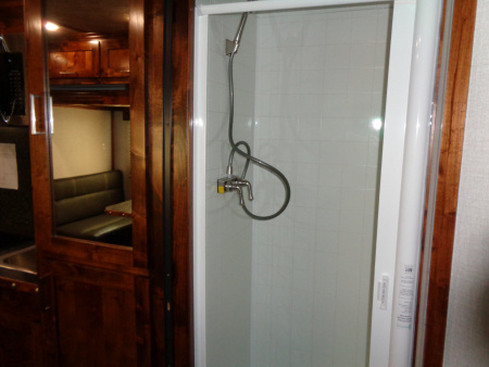 New 2026 Trails West * CLASSIC GN LQ 3-H 1212 * Classic LQ 3-Horse 1212 Side Tack GN Horse Trailer W/ Slide Out