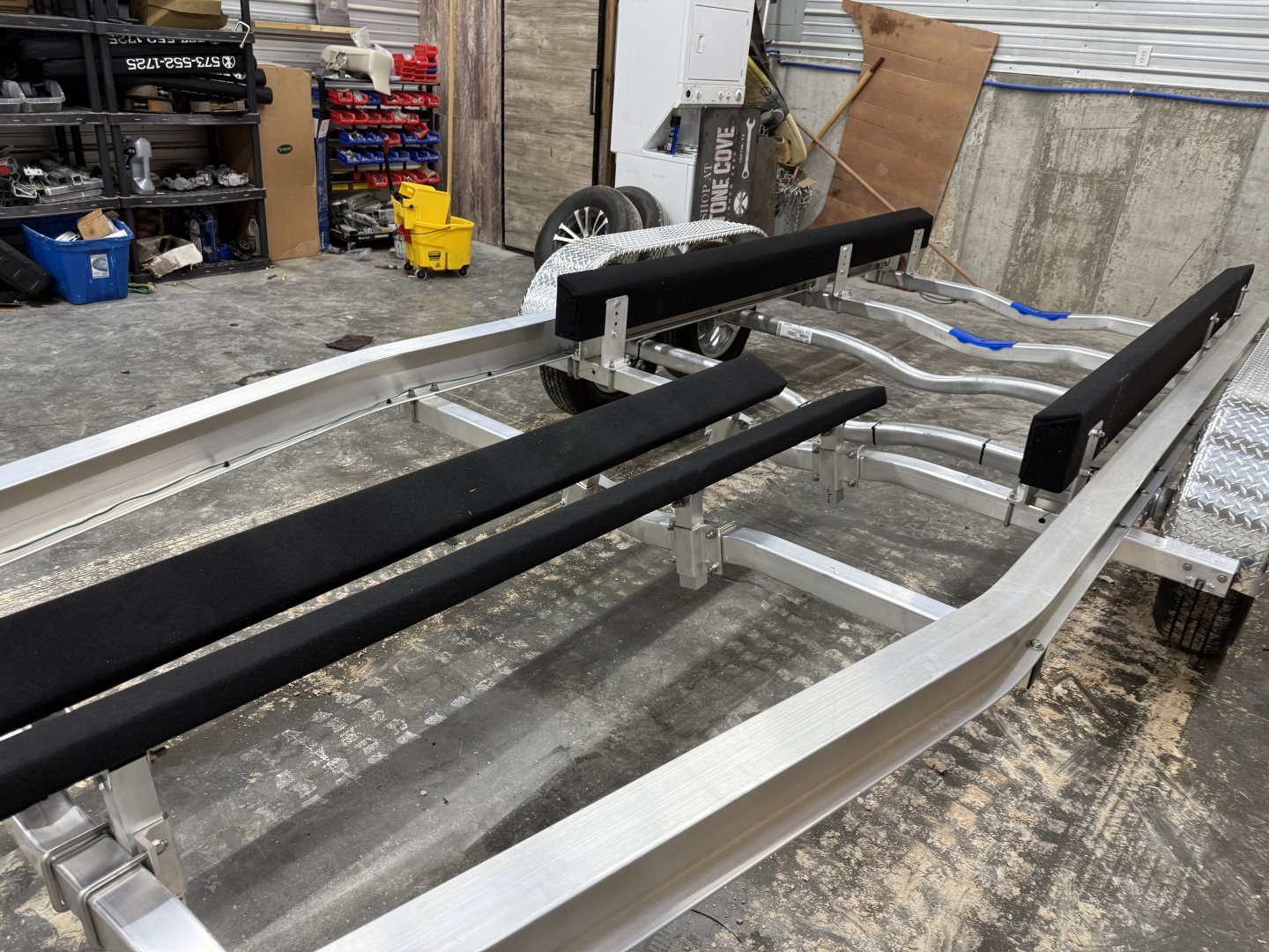 New 2026 WaterMade Boat Trailers WM26-28 10K Torsion Bowrider