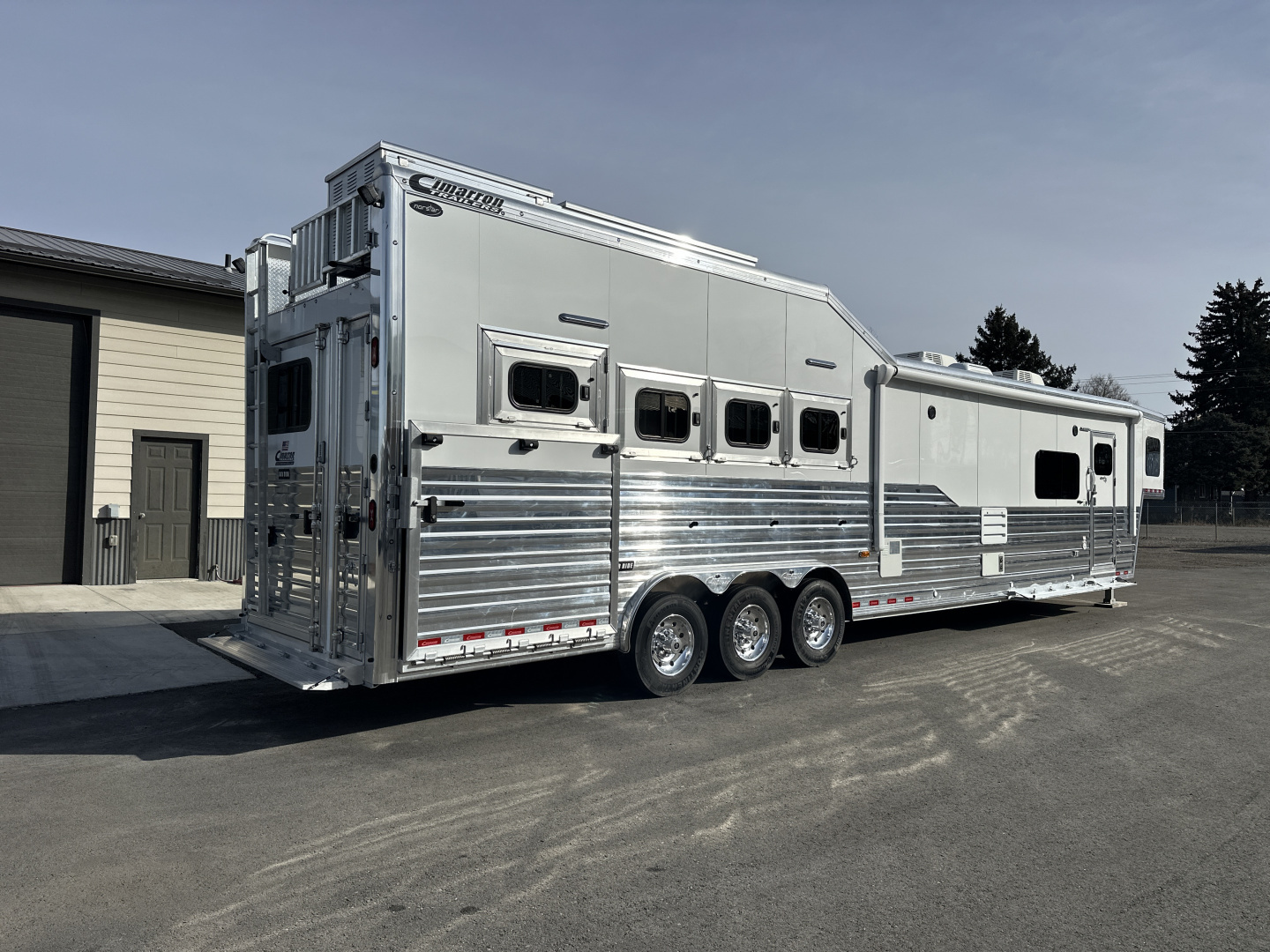New 2026 Cimarron 4 Horse Side Load with 17'9" Living Quarter by Outlaw Conversions