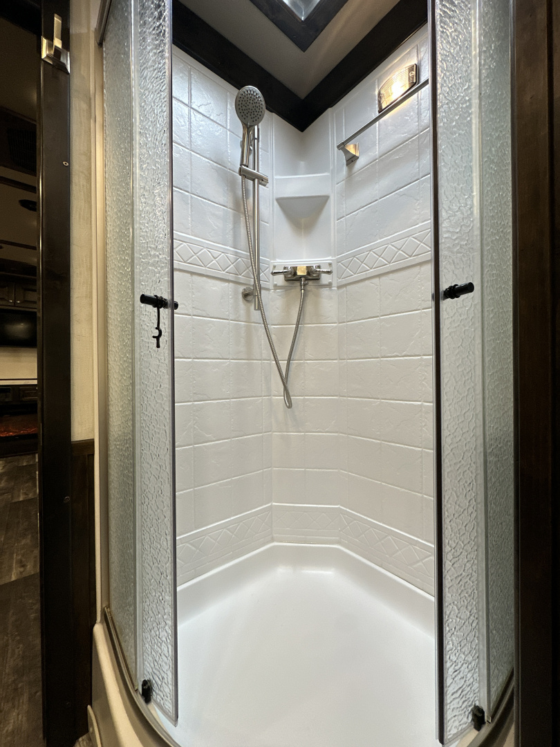 New 2026 Cimarron 4 Horse Side Load with 17'9" Living Quarter by Outlaw Conversions