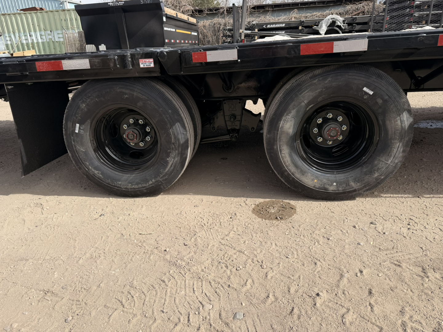 New 2026 Southland Trailers 8.5-32 Engineered Beam Gooseneck W/ Hydraulic Dovetail 29K GVWR (CHECK WEIGHT SPECS UI)