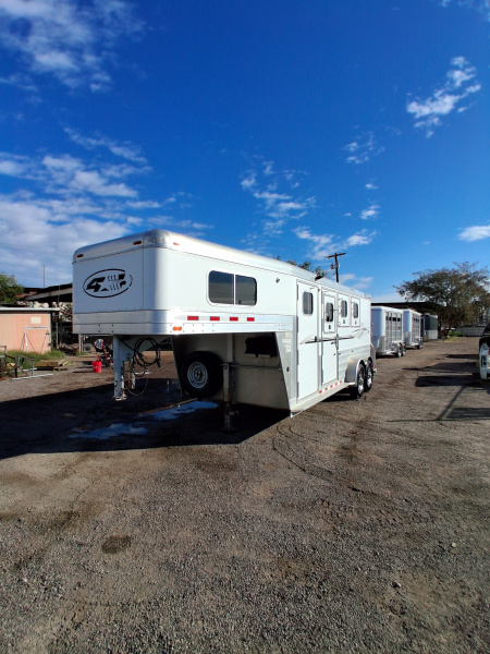 Used 2007 4-Star Trailers 3H GOOSENECK Horse Trailer