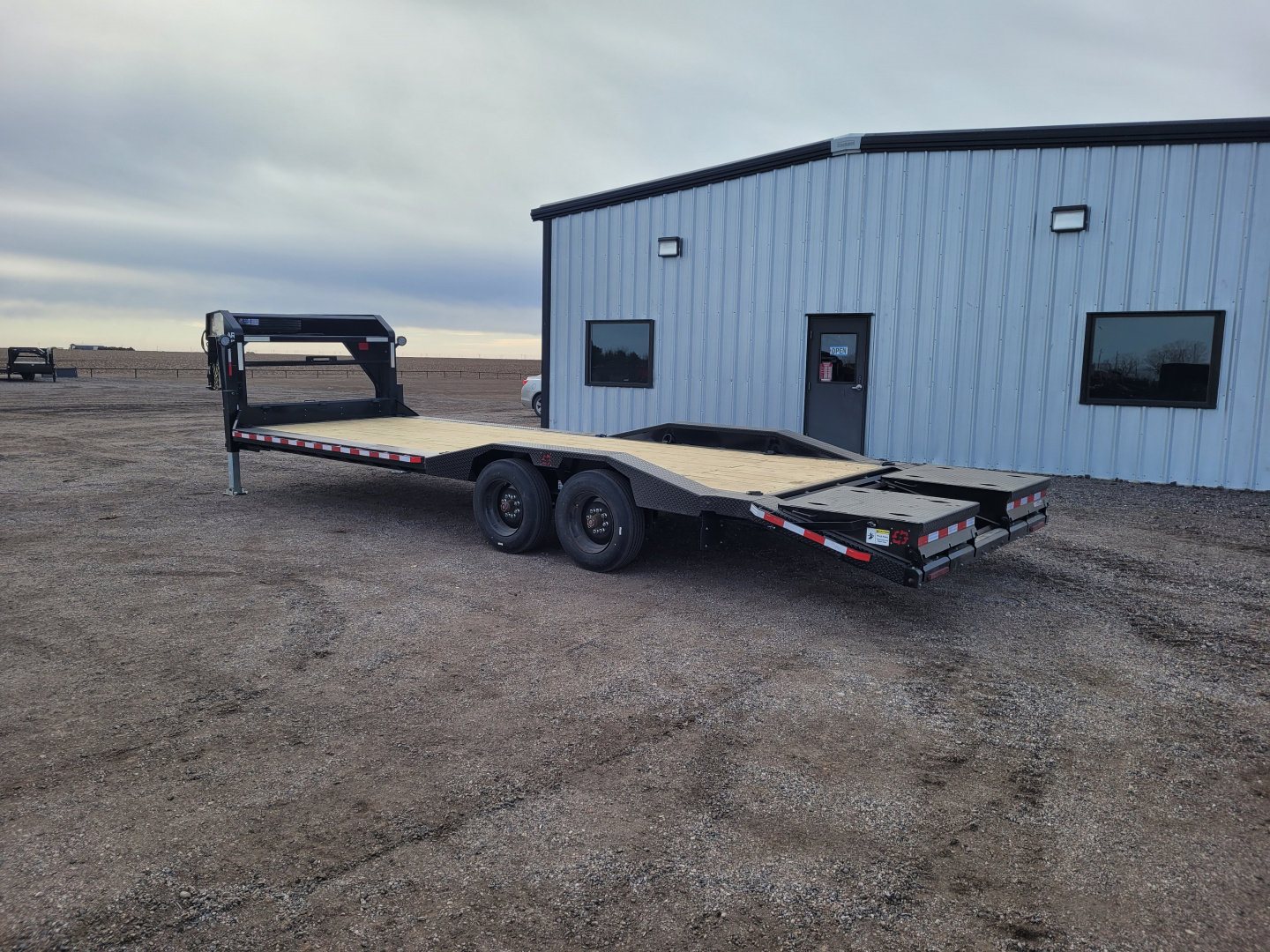 New 2026 Buckshot 102"x26' Gooseneck Equipment/Car Trailer