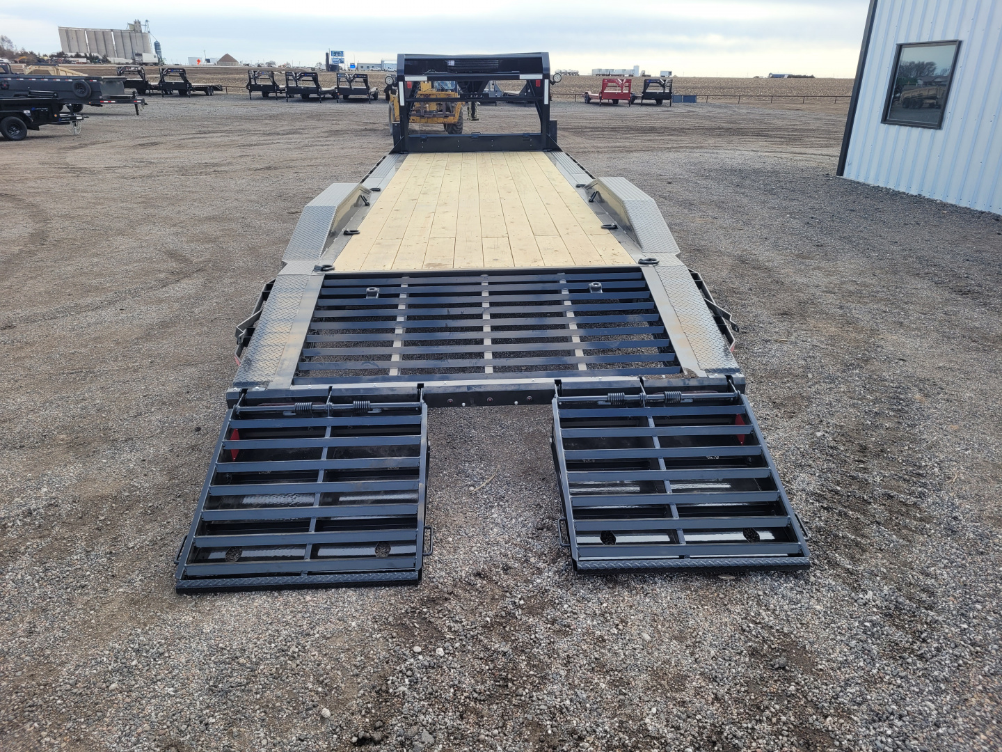 New 2026 Buckshot 102"x26' Gooseneck Equipment/Car Trailer