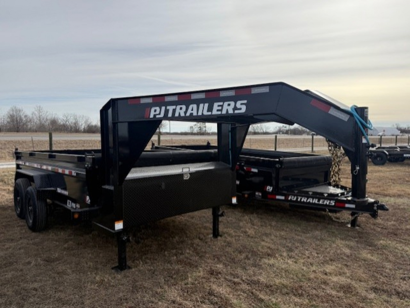 New 2026 PJ Trailers PJ 14K Gooseneck Low-Profile (DL) 83"x14' Dump Trailer