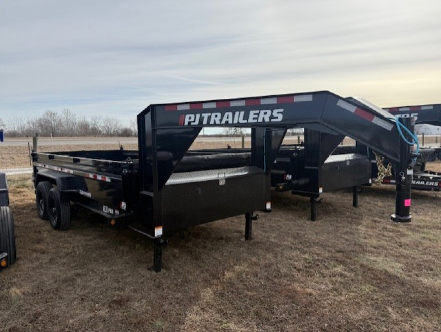 New 2026 PJ Trailers PJ 14K Gooseneck Low-Profile (DL) 83"x16' Dump Trailer