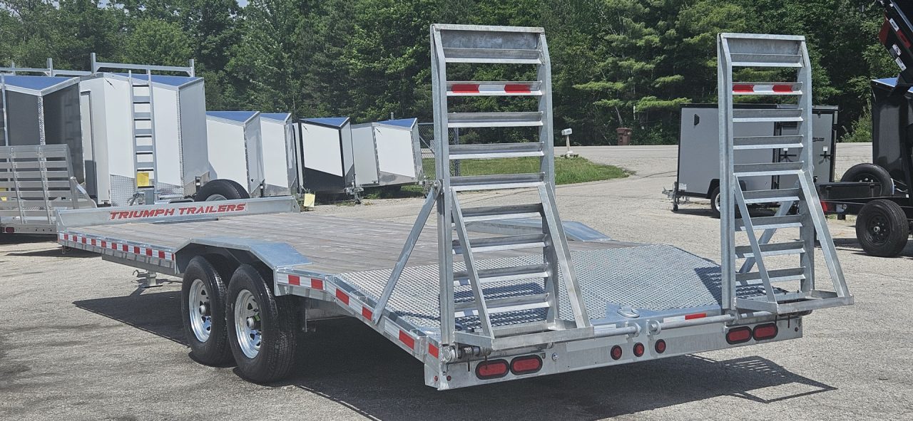 New 102X20+4 GALVANIZED DRIVEROVER EQUIPMENT TRAILER 7 K AXLES 2026 TRIUMPH