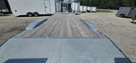 New 102X20+4 GALVANIZED DRIVEROVER EQUIPMENT TRAILER 7 K AXLES 2026 TRIUMPH