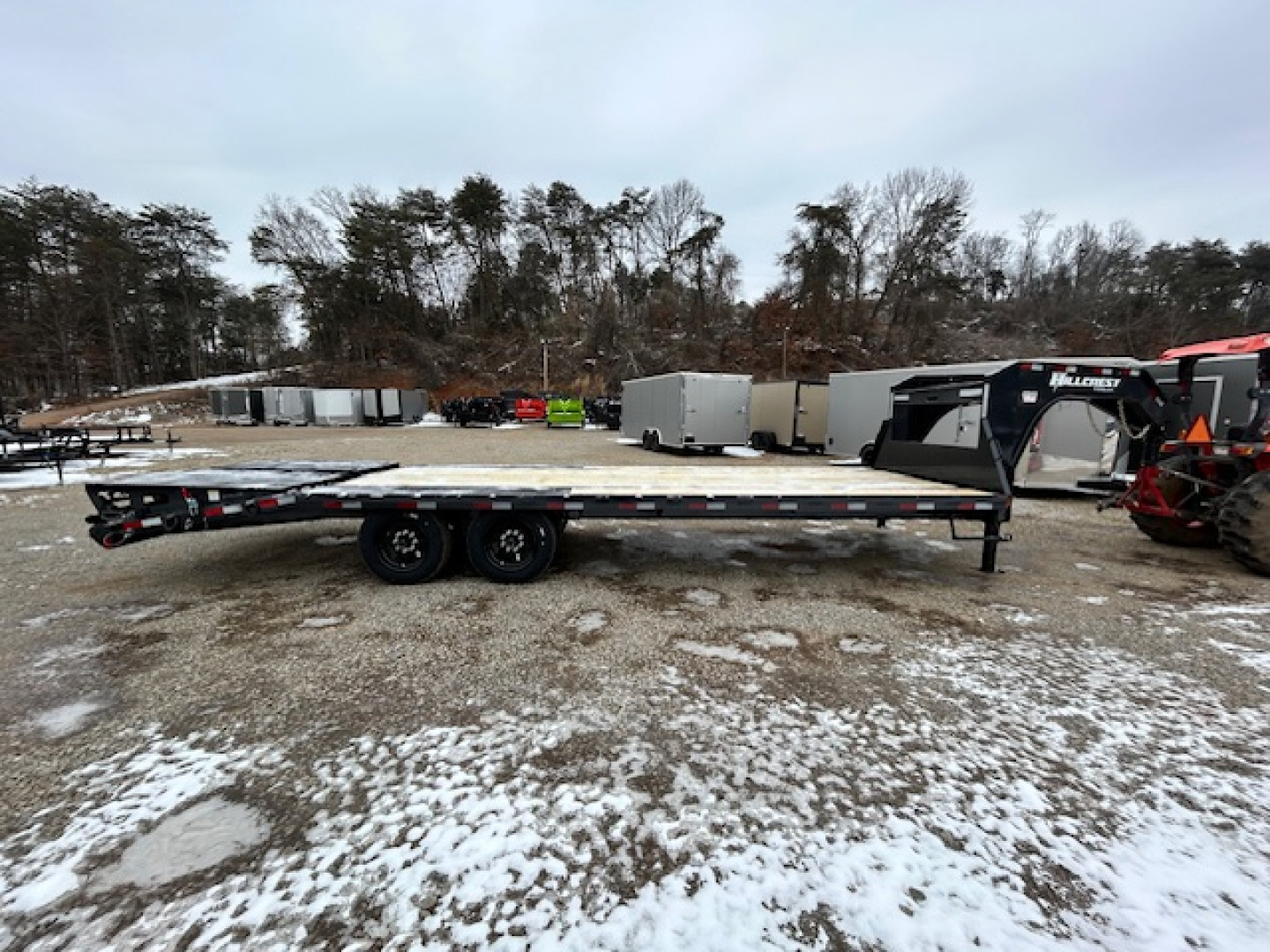 New 2026 Hillcrest Gooseneck 25+5 17.6 W/ Max Ramps