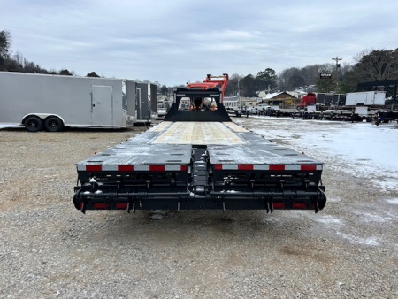 New 2026 Hillcrest Gooseneck 25+5 17.6 W/ Max Ramps