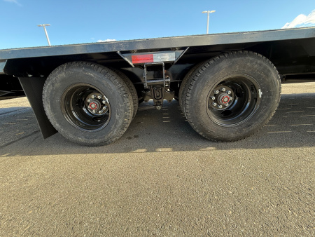 New 2026 Iron Bull 102X32 Gooseneck Bodies