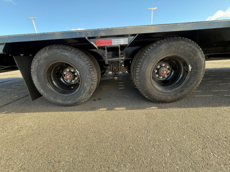 New 2026 Iron Bull 102X32 Gooseneck Bodies