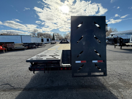 New 2026 Iron Bull 102X32 Gooseneck Bodies