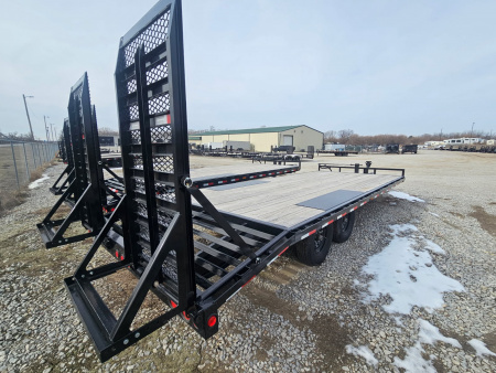 New 2025 PJ Trailers F8 Deckover Trailer