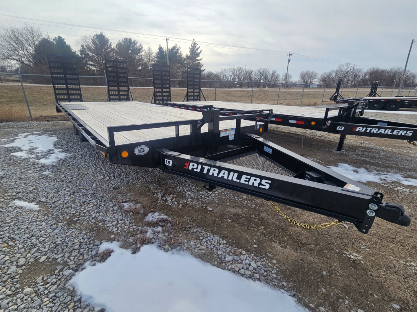 New 2025 PJ Trailers F8 Deckover Trailer