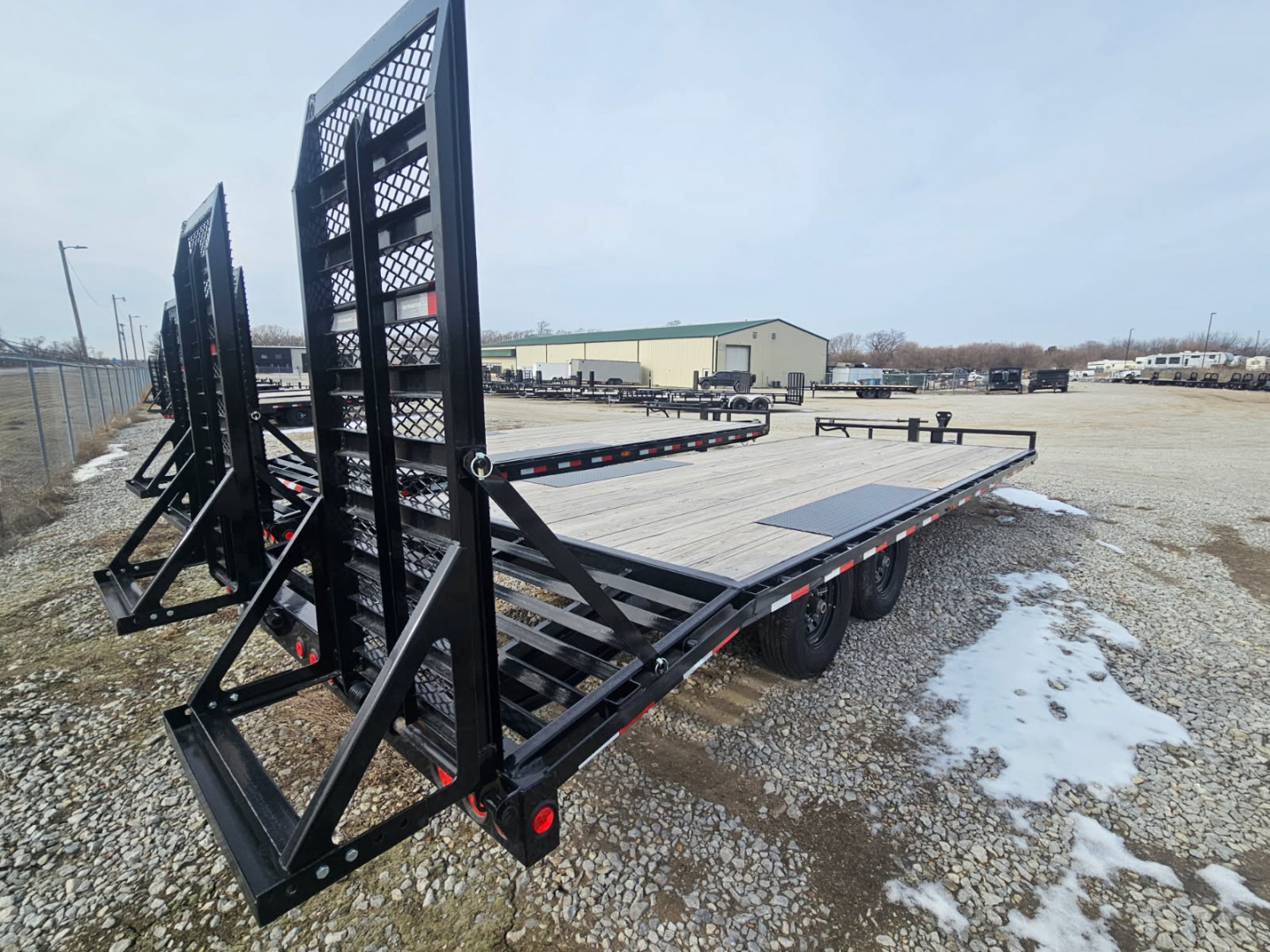 New 2025 PJ Trailers F8 Deckover Trailer