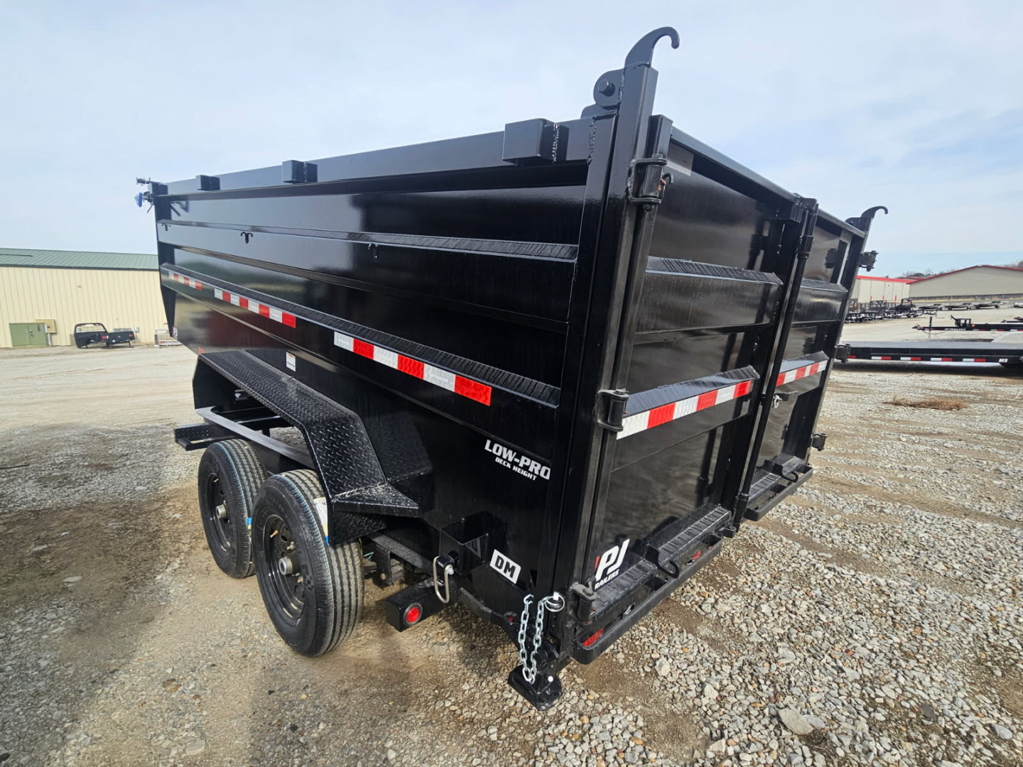 New 2026 PJ Trailers DM Dump Trailer
