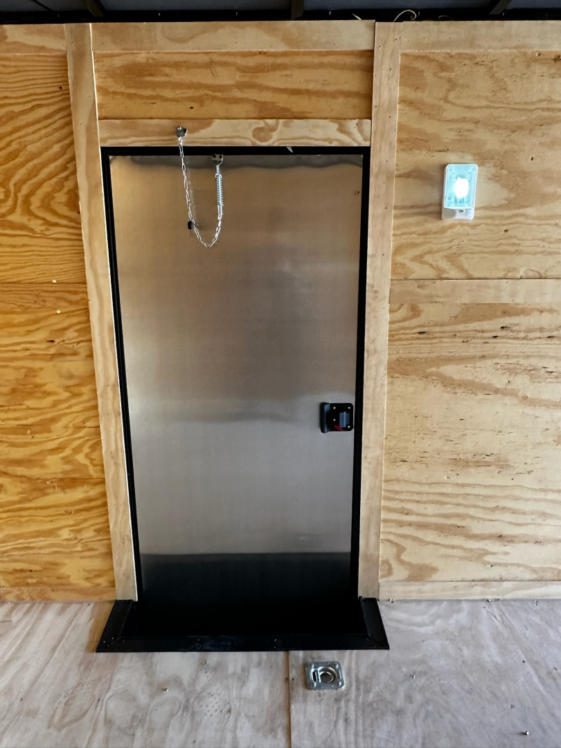 New 2026 Luxe 8.5x32 Car Hauler- 7000LB Triple Torsion Axle- Black Poly-Blackout- Enclosed Car Hauler