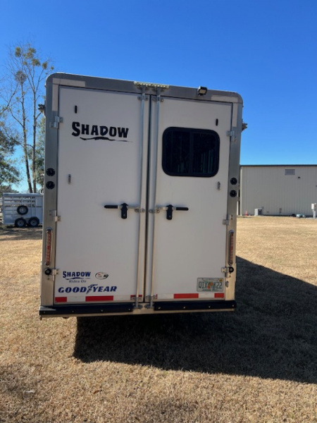 Used 2015 Shadow 3 horse w/12' lq midtack and genand midtack Horse Trailer