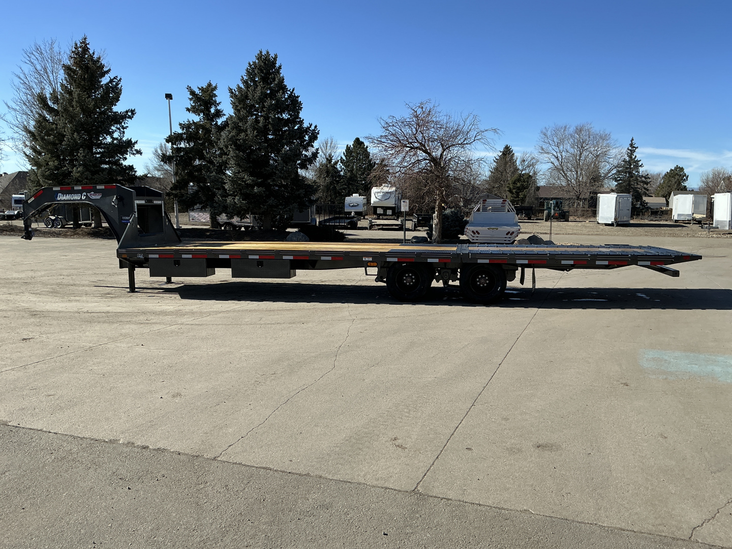 New 2026 FMAX212 HDT 32X102 Flatbed Trailer