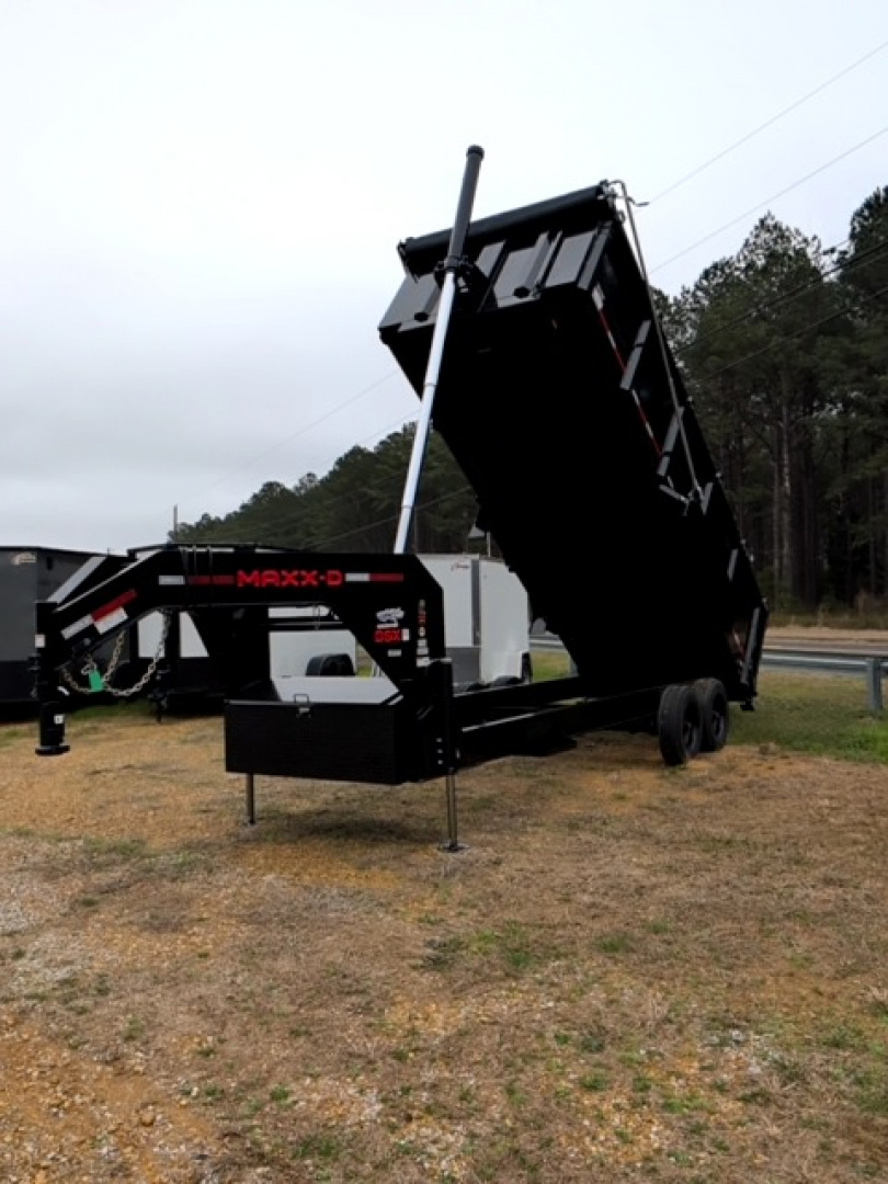 New 2026 MAXX-D DSX8320-G Dump Trailer