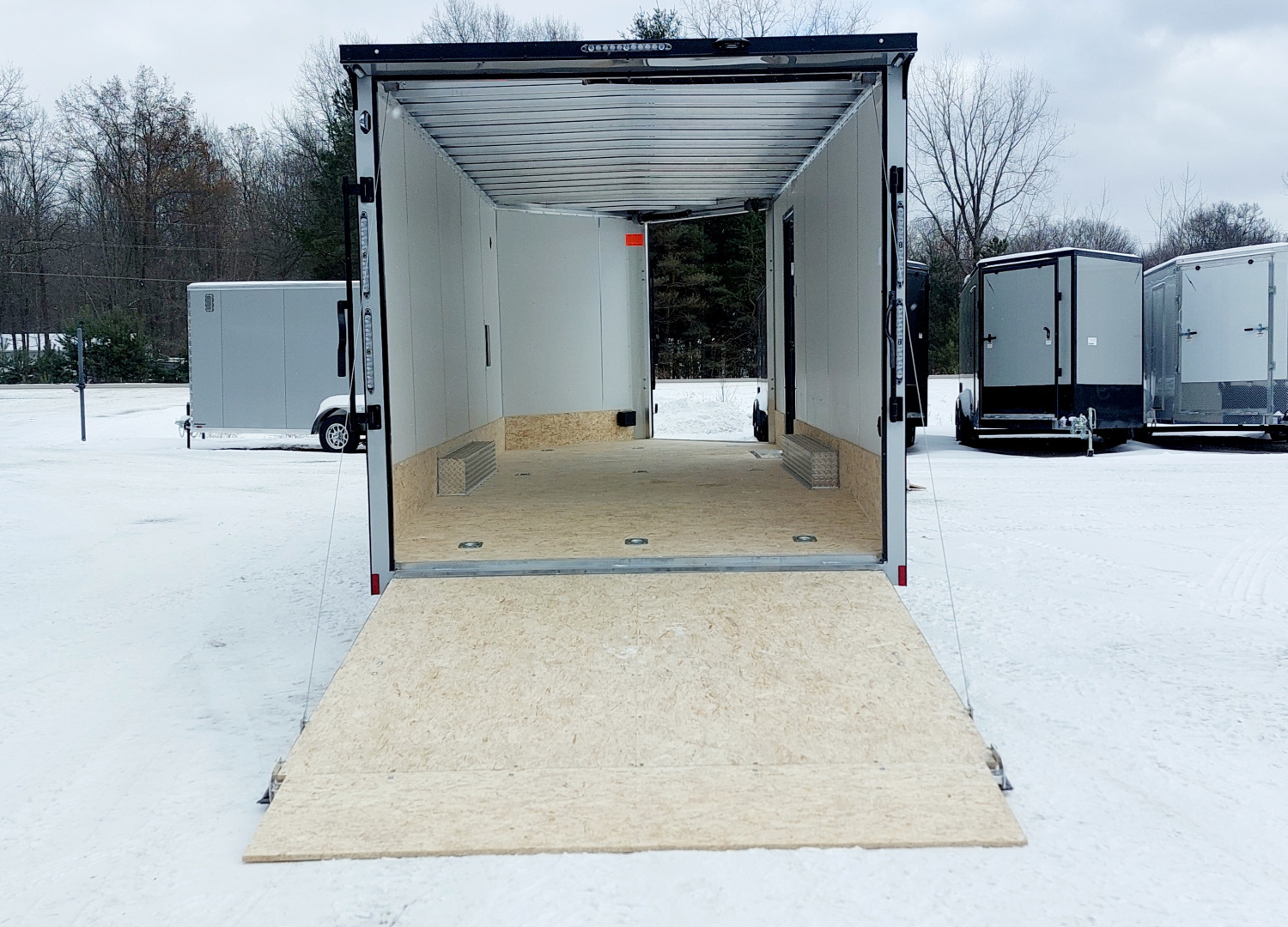 New 8 X 20 + 4 V-NOSE SNOWMOBILE/CAR HAULER ENCLOSED 5200# AXLES ALL ALUMINUM LIGHTNING