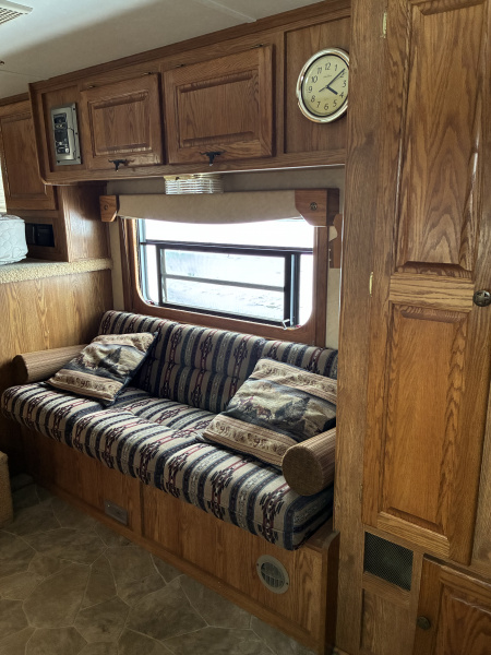 Used 2005 Exiss XT/314 LQ Horse Trailer