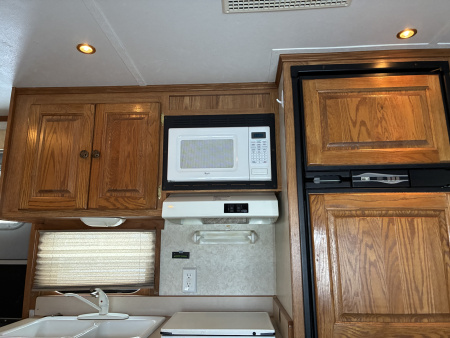 Used 2005 Exiss XT/314 LQ Horse Trailer