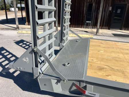 New 2026 Southern Utility 7 X 26 16K EQUIPMENT TRAILER Equipment Trailer