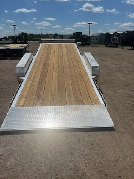 New 2025 Nordtek Trailers All Aluminum 22' Full Tilt Equipment Trailer 14,000#GVWR Hydraulic Jack Equipment Trailer w/ Wireless remote