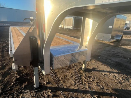 New 2025 Nordtek Trailer 32' Gooseneck Deckover w/Mega Ramps