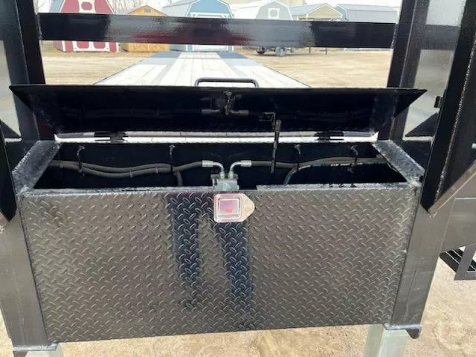 New 2025 Delco Trailers 40' Hydraulic Dove Tail Gooseneck  Flatbed Trailer