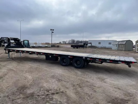 New 2025 Delco Trailers 40' Hydraulic Dove Tail Gooseneck  Flatbed Trailer
