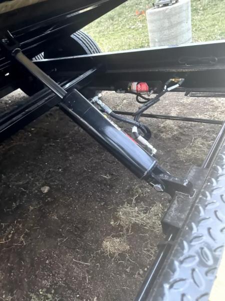 New Delco premium gooseneck 24' Split deck tilt bed- #8000 lb torsion axles- #16000lb GVWR (16 tilt+8'stationary) Tilt Trailer w/ 102" wide body