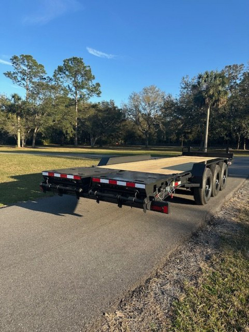 New 2026 Hillcrest Trailers 21K 21+3 Heavy Duty Tri-Axle Equipment Trailer