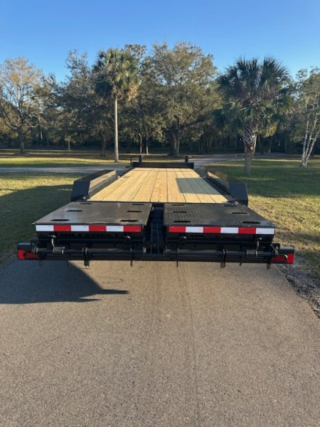 New 2026 Hillcrest Trailers 21K 21+3 Heavy Duty Tri-Axle Equipment Trailer